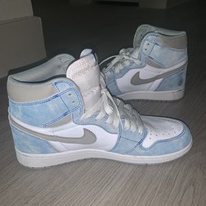 RETRO JORDAN 1 high OG HYPER ROYAL